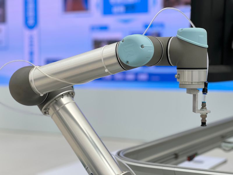 SR-R30 Shelf-scanning Robot